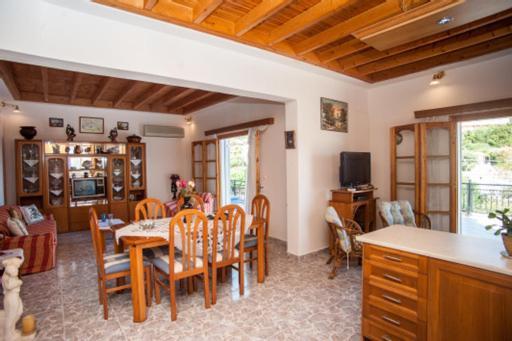 ポロス Fernanda'S Traditional 2 Floor Houseヴィラ エクステリア 写真